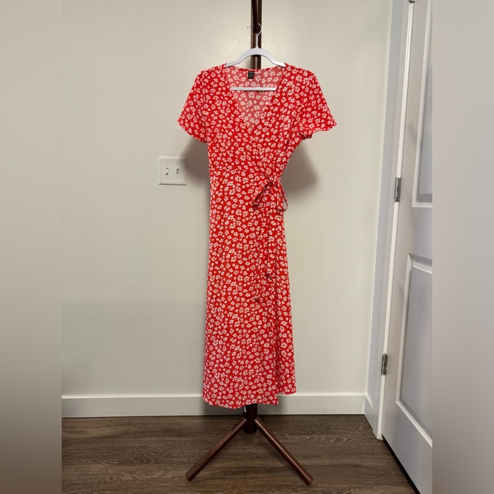 Red Floral Maxi Dress. Size M Women’s.